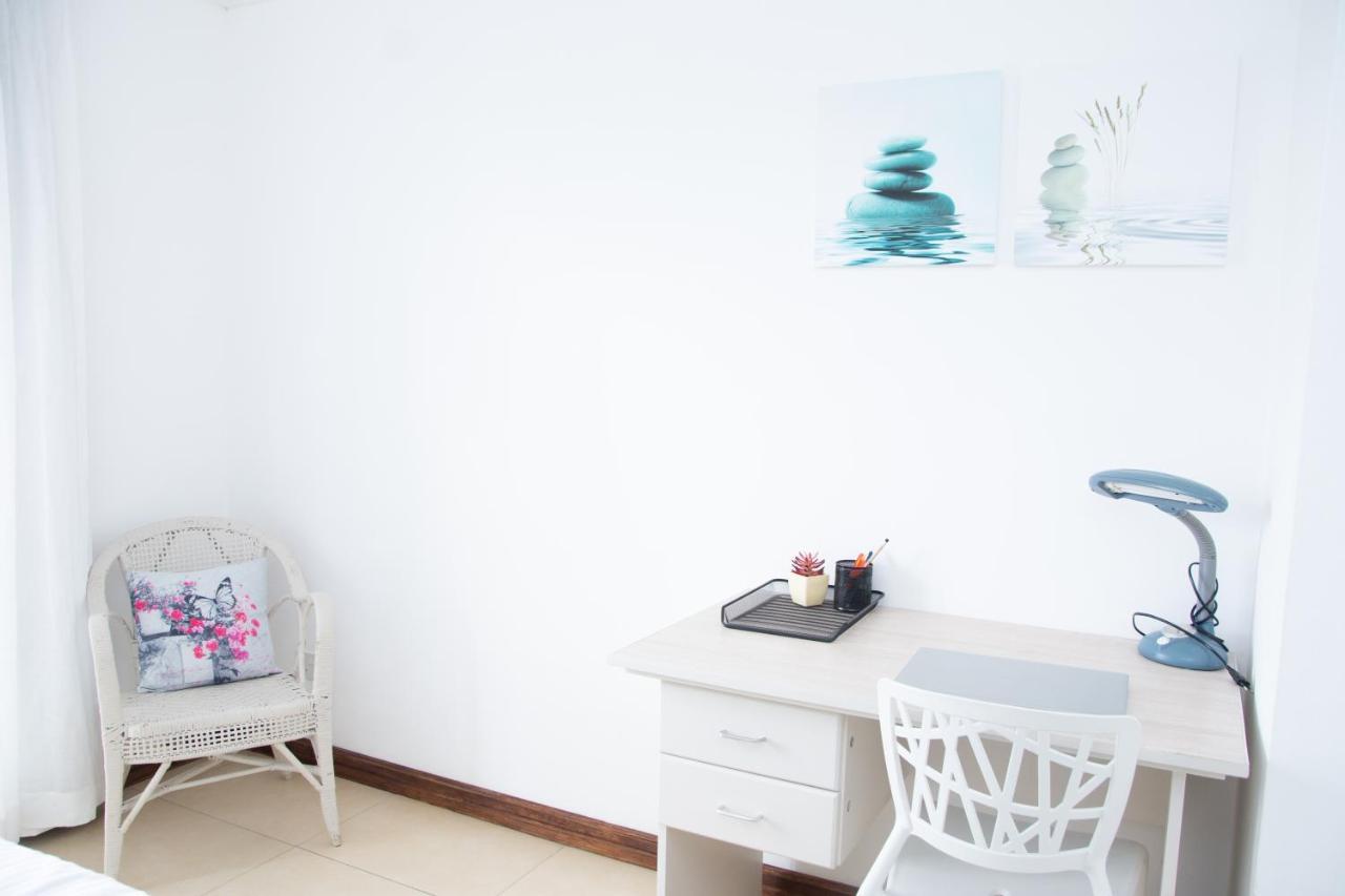 Entire Apartment In Tamarin Riviere Noire Ngoại thất bức ảnh